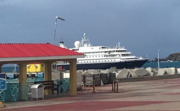 SeaDream 1 boutique cruise vessel makes Unscheduled Port Call