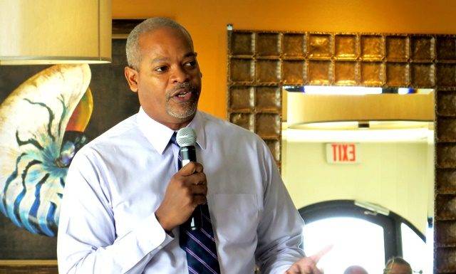 Minister of Tourism De Weever welcomes news about airline safety performance