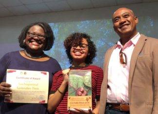 Otorgan a joven estudiante Premio de cultura 2018