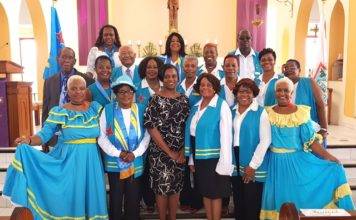 Prime Minister Romeo-Marlin attends Aruba Flag Day Service