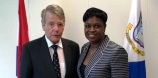 Prime Minister Romeo Marlin meets with Piet Hein Donner