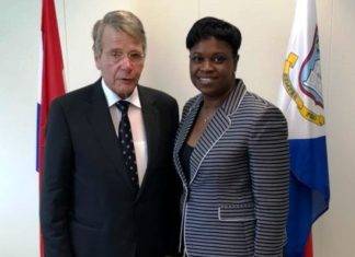 Prime Minister Romeo Marlin meets with Piet Hein Donner
