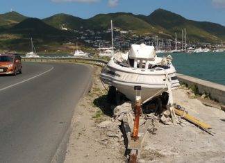 Owner requested to remove boat/trailer wreck in Simpson Bay
