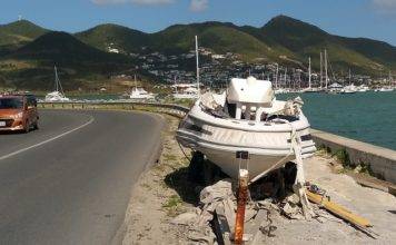Owner requested to remove boat/trailer wreck in Simpson Bay