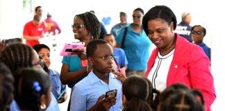 Methodist Agogic Centre Students Visit the Government Administration Building
