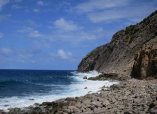 Man dies after had slipped from the rocks at Venus Bay Statia