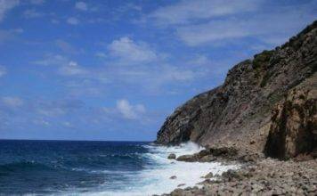 Man dies after had slipped from the rocks at Venus Bay Statia