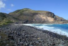 Un hombre muere en la Bahía Venus tras resbalar sobre las rocas y caer al mar