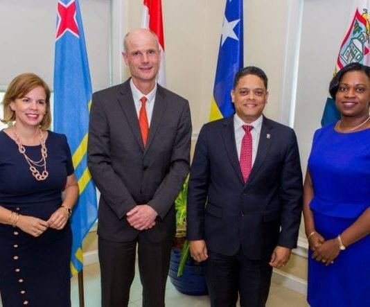 La Primera Ministra Romeo Marlin visita Departamentos con el Ministerio de Asuntos Generales