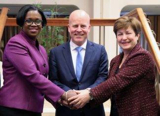 Prime Minister and Minister of Finance witness The Netherlands and World Bank sign US$ 580 million agreement to establish the Trust Fund