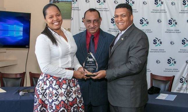 Stefania Kong-Gumbs Wins Award of Excellence at 12th Annual Is-Lands’ Airport Safety Conference