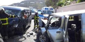 Bus-142 collide head-on with a Nissan pick-up truck