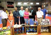 St. Maarten Rotary Club – Mid Isle donates materials for Sport to the National Sport Institute