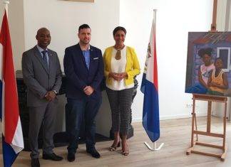 Minister Johnson visits St. Maarten House, says “strengthening TEATT’s NL link is vital”
