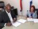 Minister De Weever signs Covenant with medical School