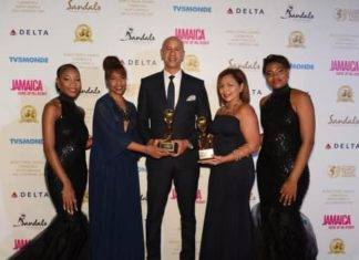 CARIBBEAN AIRLINES WINS TWO AWARDS AT THE WORLD TRAVEL AWARDS 2018