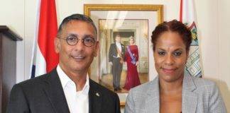 Minister Geerlings receives director Tax Administration Caribbean Netherlands