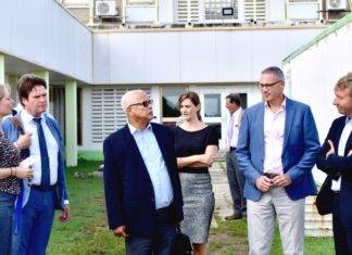 Weekers and Gumbs pleased with new hospital plans