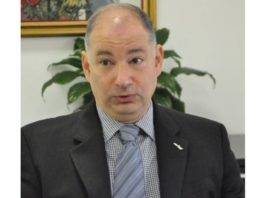 AMERICAN AIRLINES GOES CASHLESS IN ST. MAARTEN