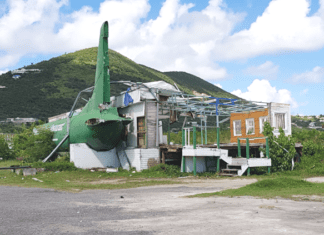 VROMI wants the removal of Air Lekkerbek plane