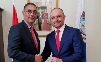 Minister Geerlings bade farewell to Reinier van Deele