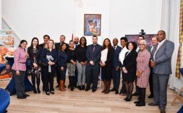 Johnson meets regional Ambassadors in Holland