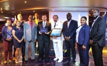 MSC Magnifica Host Plaque Exchange in Second Cruise Ship Inaugural Call for the New Year