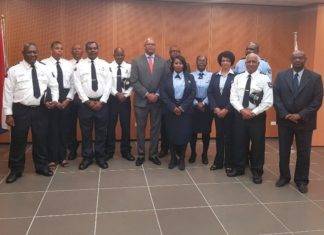 Minister De Weever swears in airport staff
