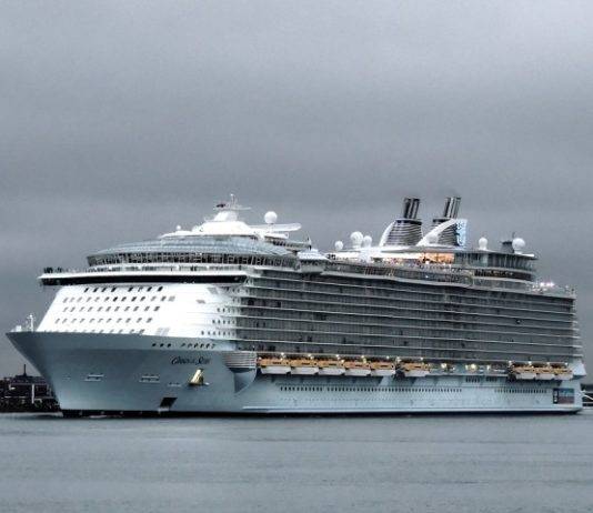 Oasis of the Seas heads to drydock. Port calls for April 11 & 25 Cancelled