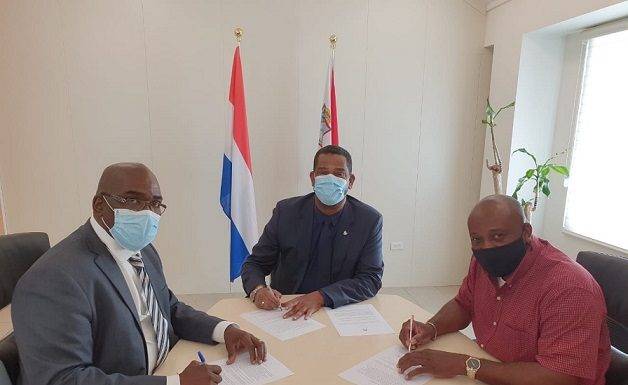 Minister of VSA and ECYS support PJIAE with Pavilion for arrival terminal expansion