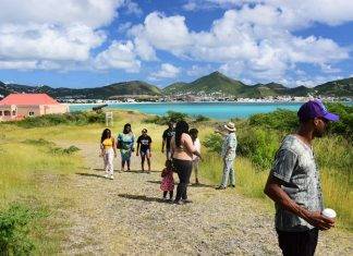 NHFM celebrated international volunteers day with a hike to Fort Amsterdam