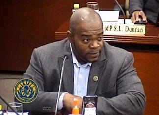 Emmanuel wants guarantees from govt. on student housing in Holland