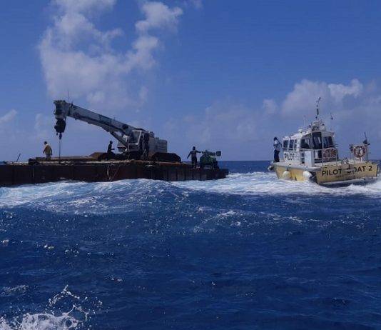 Tugboat sank near Point Blanche
