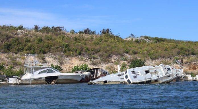 Simpson Bay Lagoon Cleanup Project starts, App. 120 shipwrecks to be removed from the lagoon