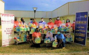 Rotary Sunset and Rotaract Sunrise Donates Maternity Gift Baskets to SMMC