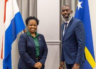 Minister of Justice Anna E. Richardson makes first work visit to Curaçao