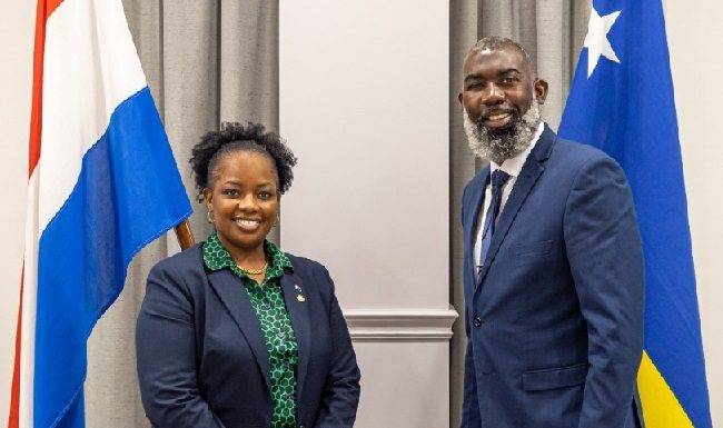 Minister of Justice Anna E. Richardson makes first work visit to Curaçao