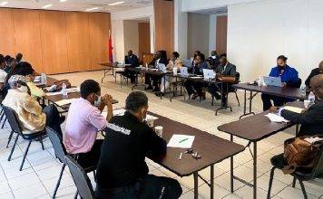 Government meets with the Unions over vacation allowance