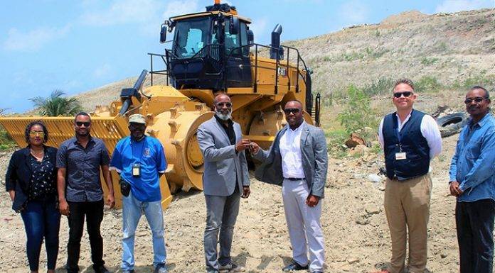 Landfill management more efficient with series of heavy machinery deliveries to VROMI Ministry