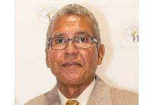 Local artist Max Phelipa passes away