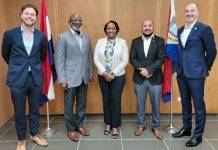 Prime Minister Jacobs meets with Ballast Nedam International Projects CEO