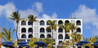 Holland House receives World Travel Awards 2021