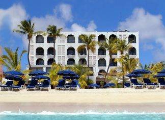 Holland House receives World Travel Awards 2021