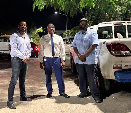 Minister of VROMI Doran commemorates Street Light Project 2021 with over two dozen installations