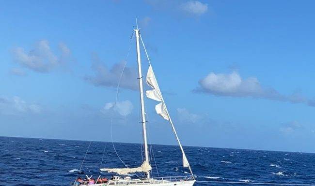 Vessel with 27 persons on board rescued