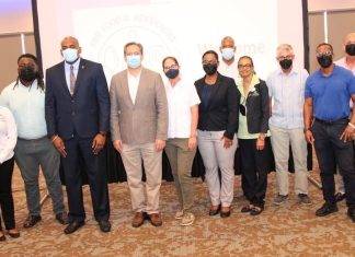 Minister Ottley and Simpson Bay Resort signs off on Food and Beverages training center