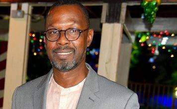Sint Maarten Tourism Bureau Congratulates William Bell on 35th Anniversary at STB