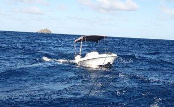 Coast Guarders rescue sinking boat near Point Blanche