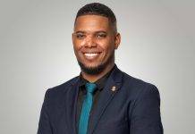 Parlamentario Mercelina ta hasi sondeo riba e situashon di solisitut laboral den turismo