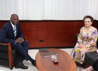 Governor Holiday receives State Secretary Alexandra van Huffelen of Kingdom Relations